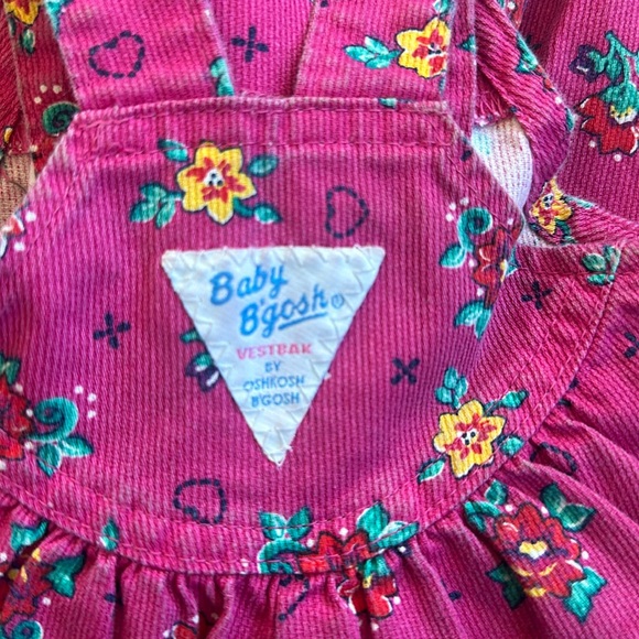 Vintage 90s OshKosh B'Gosh Vestbak Pink Flower & Heart Print Overalls Size 6/9mo - Picture 9 of 10